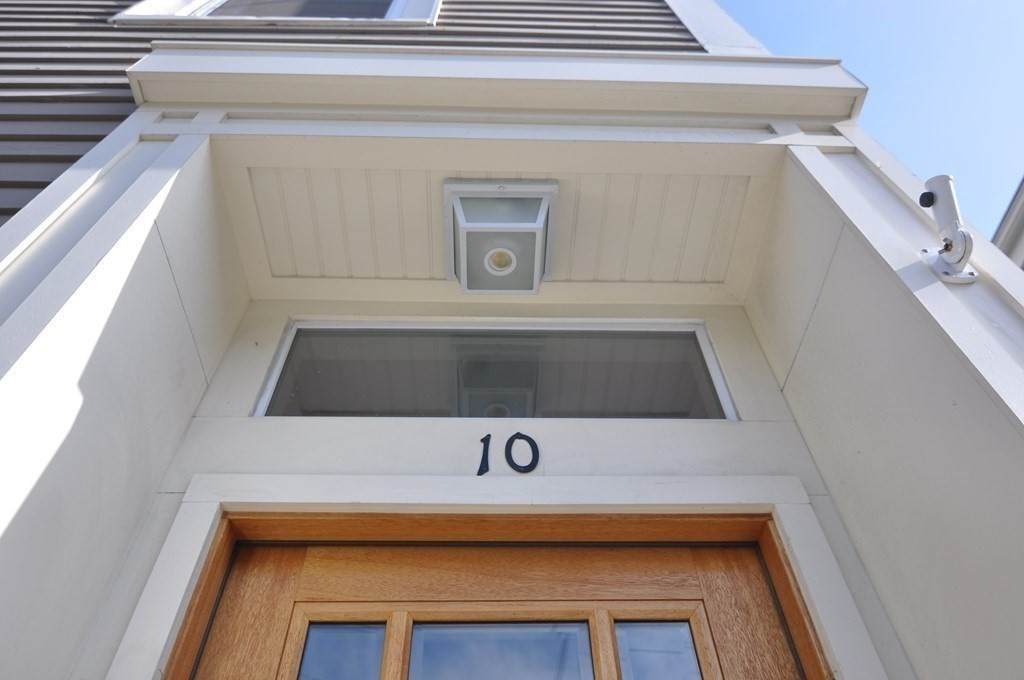 10 Parker St - Photo 1