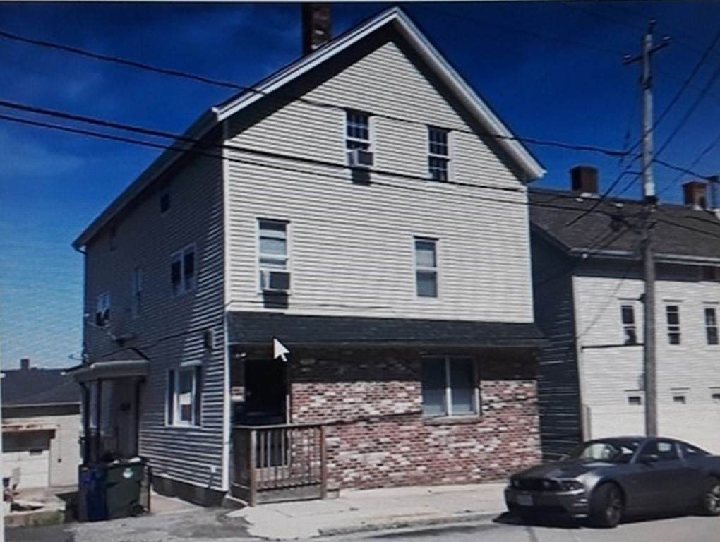 552 N Underwood St - Photo 1