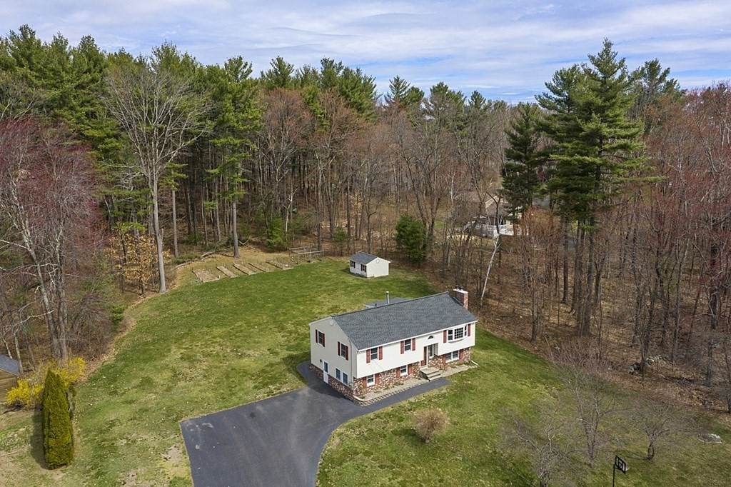 10 Franklin Dr - Photo 1