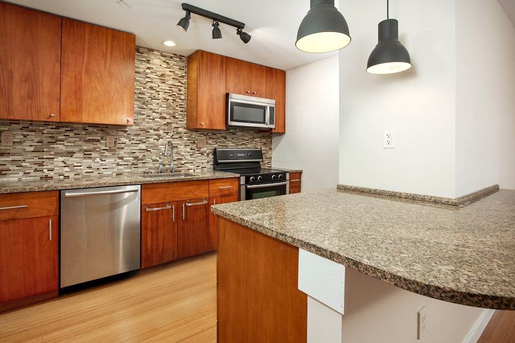 16 Miner Street - Photo 1