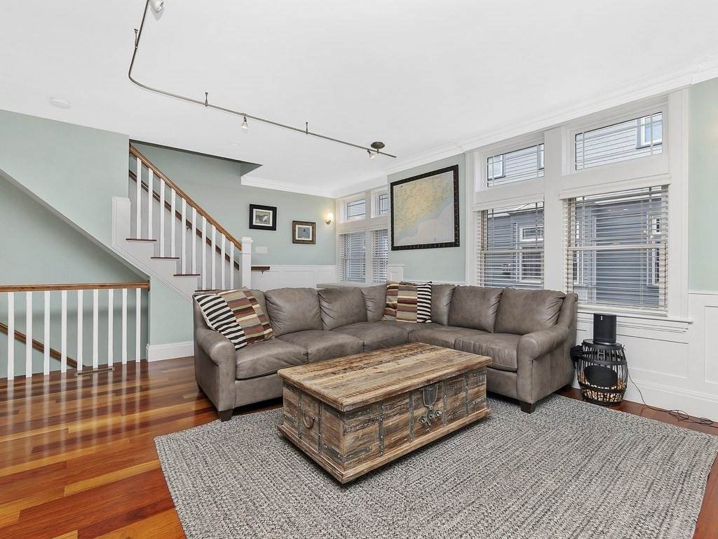 100 Vernon Street - Photo 1