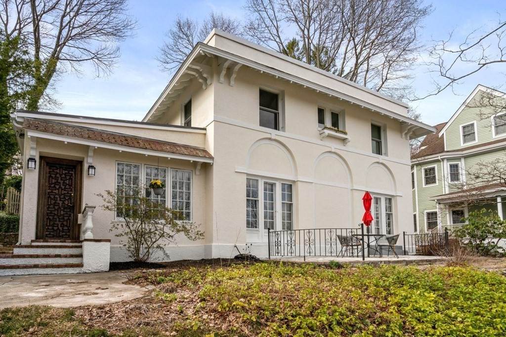 100 Algonquin Rd - Photo 1