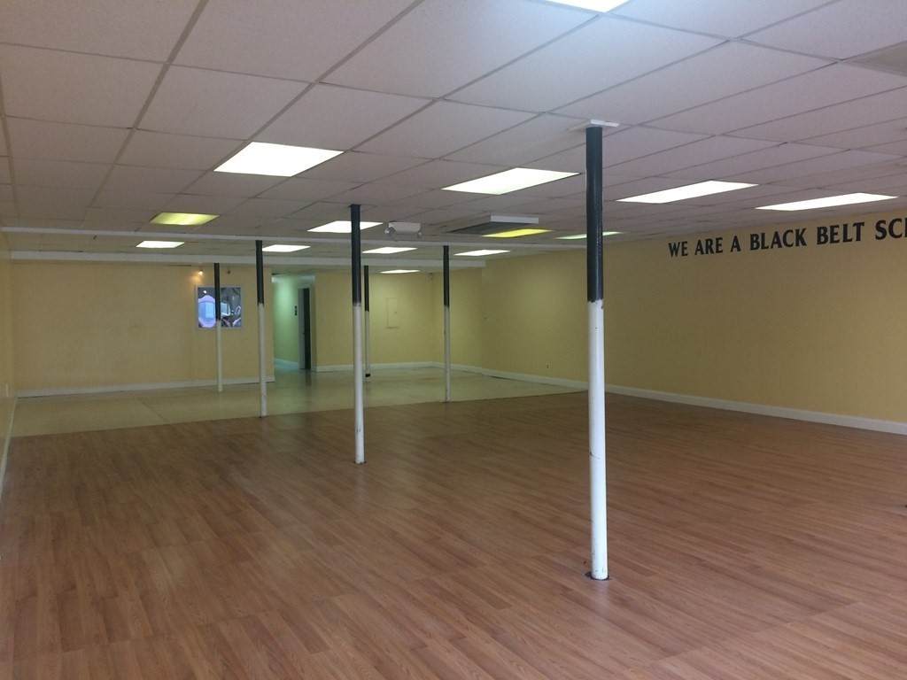 123 E Main St - Photo 1