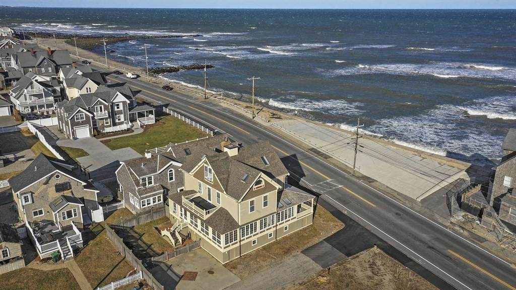 335 Ocean St - Photo 1