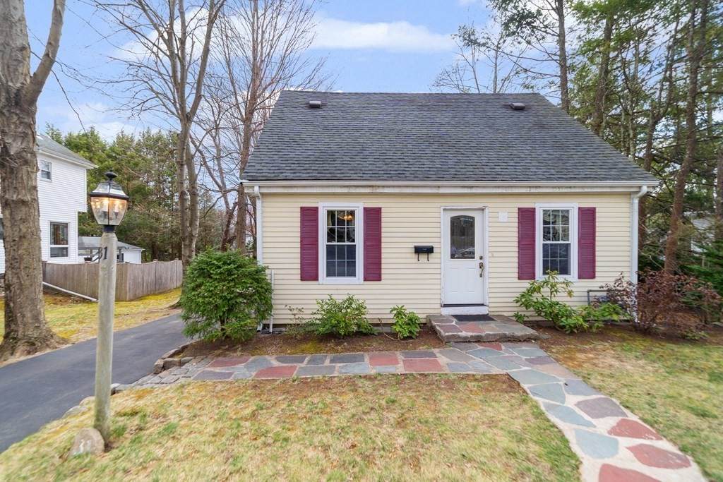 31 Atwood St - Photo 1