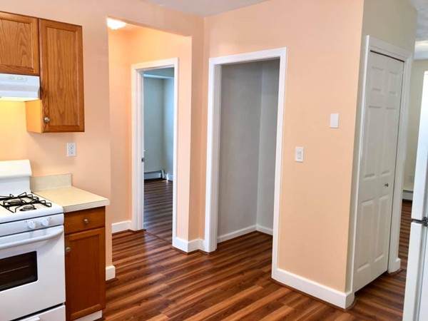 137 West Selden - Photo 1