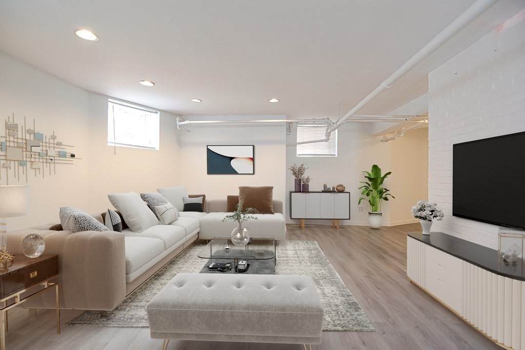 42 Englewood Avenue - Photo 1