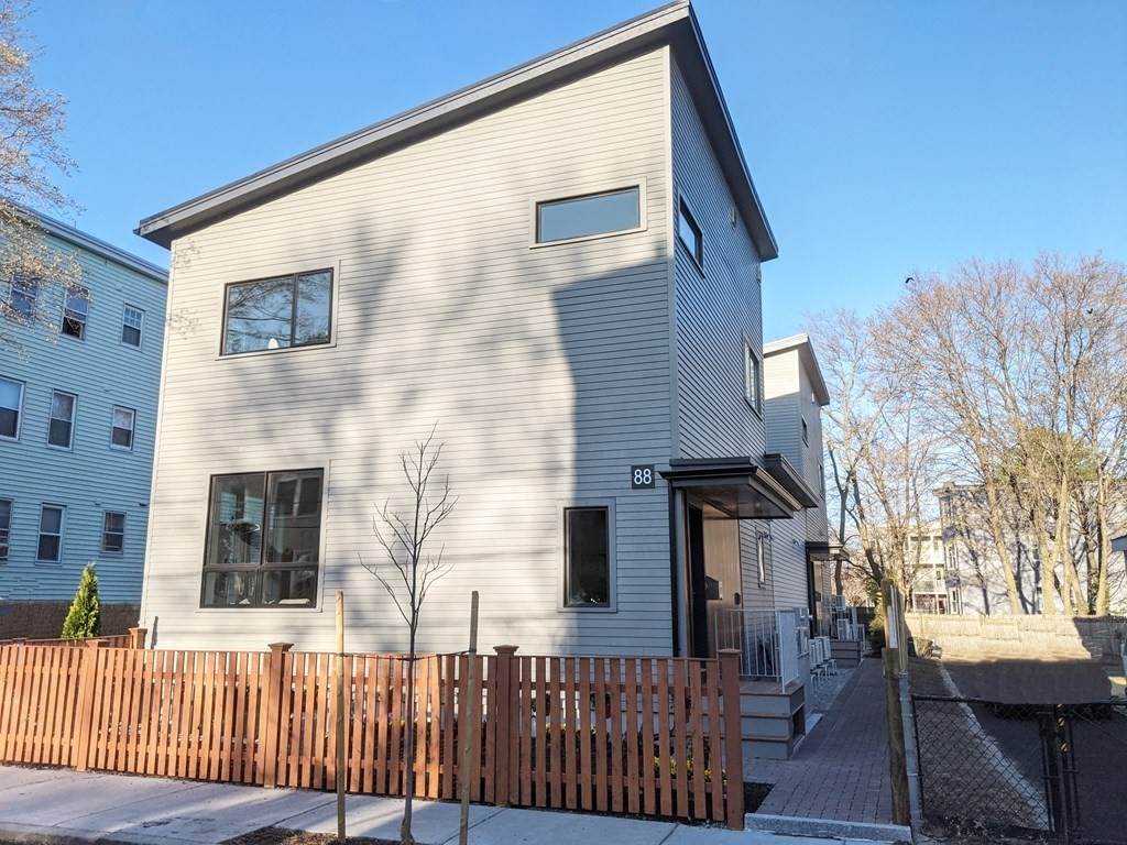 88 Jackson Street - Photo 1