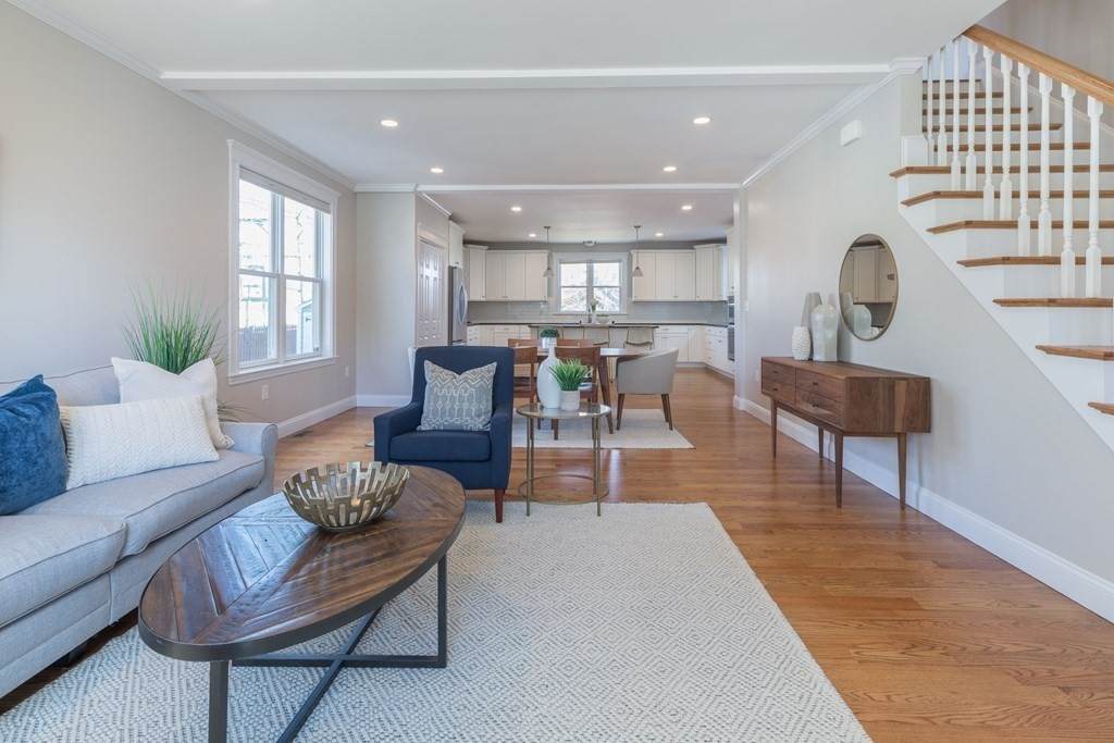 19 Meredith Ave - Photo 1
