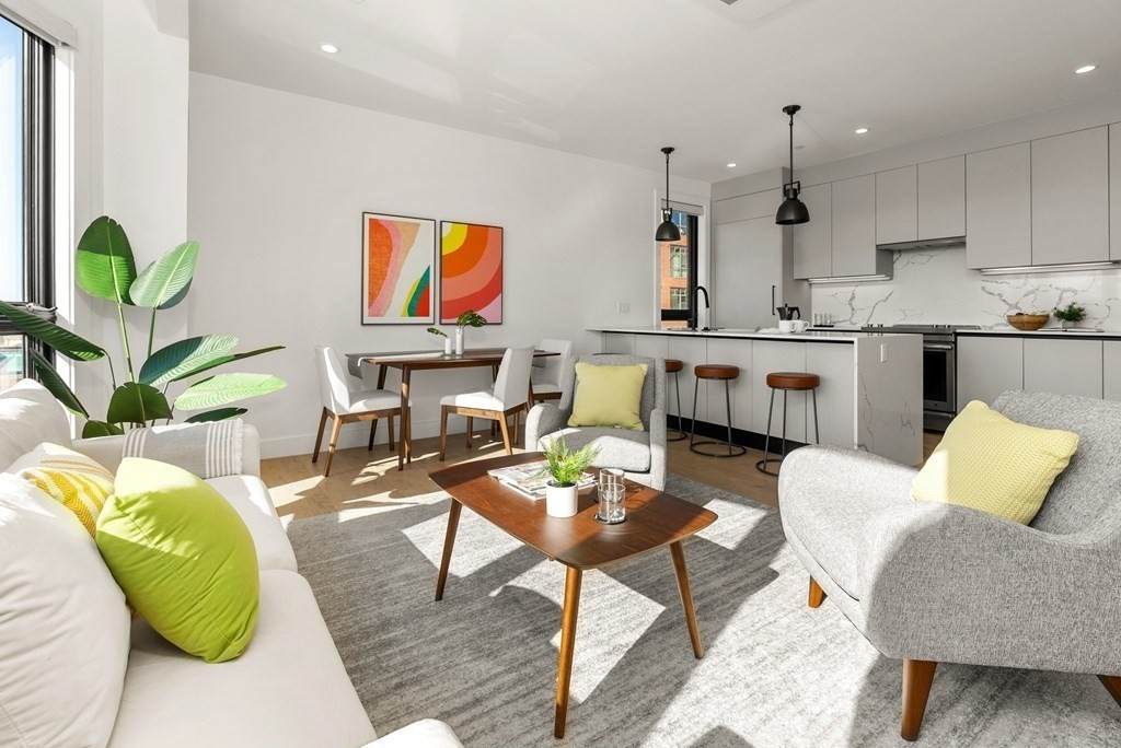 75 West Broadway - Photo 1