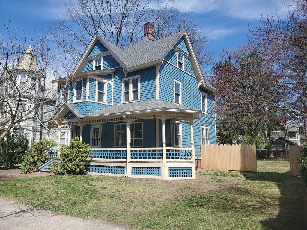37 Greenleaf St - Photo 1