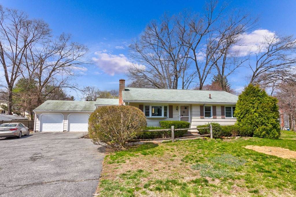 32 Fairmeadow Rd - Photo 1