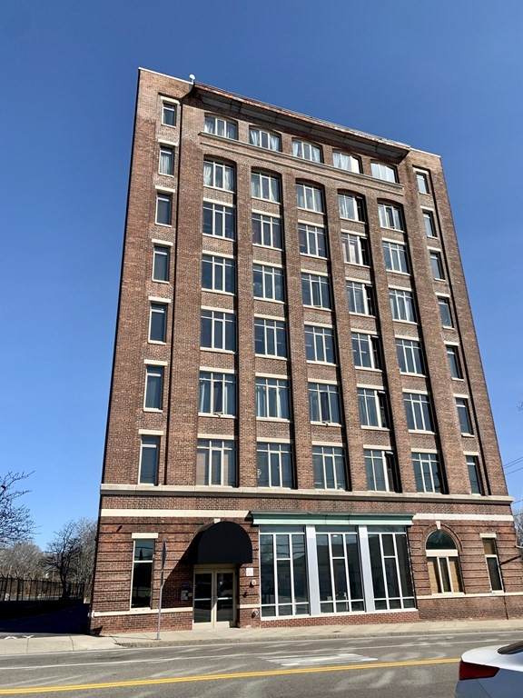 146 Court St - Photo 1