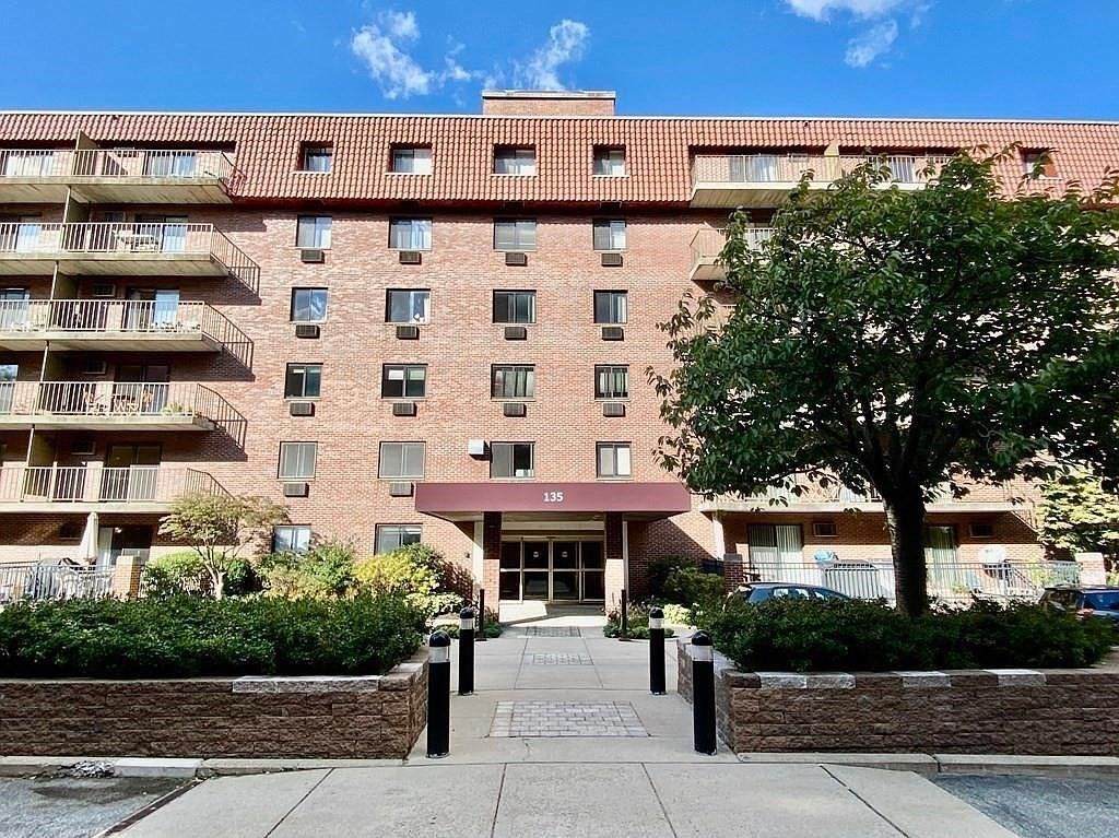 135 Pleasant Street - Photo 1