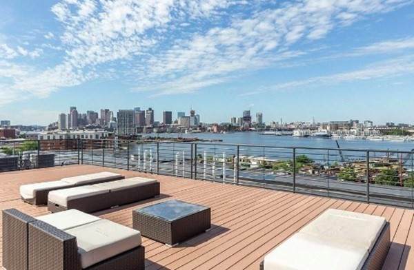 250 Meridian St - Photo 1
