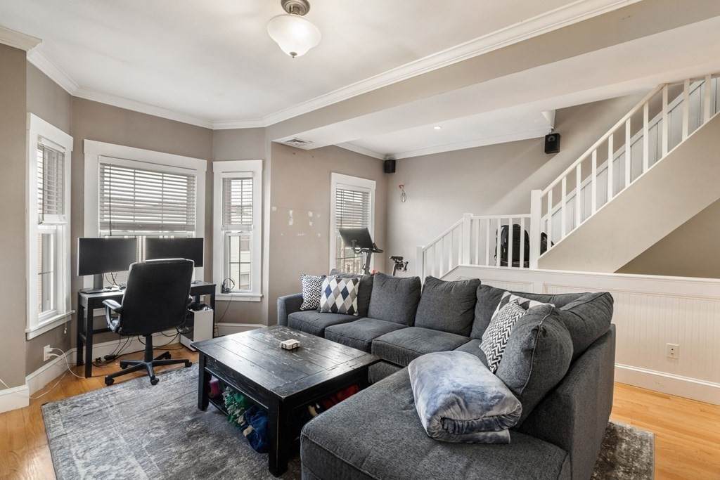 237 W 5th St - Photo 1
