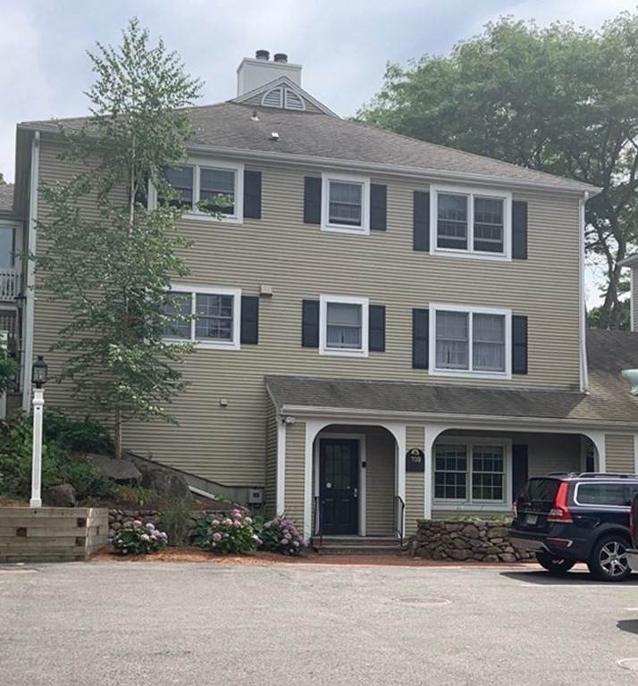709 Main St - Photo 1