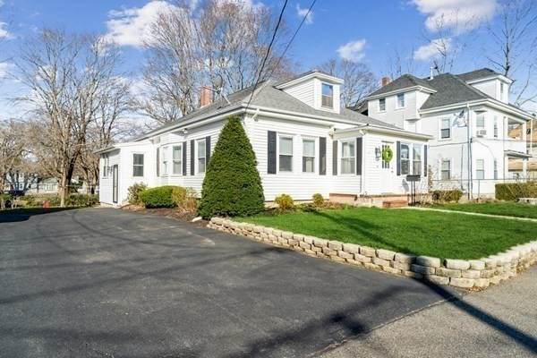 15 Torrey Ave - Photo 1