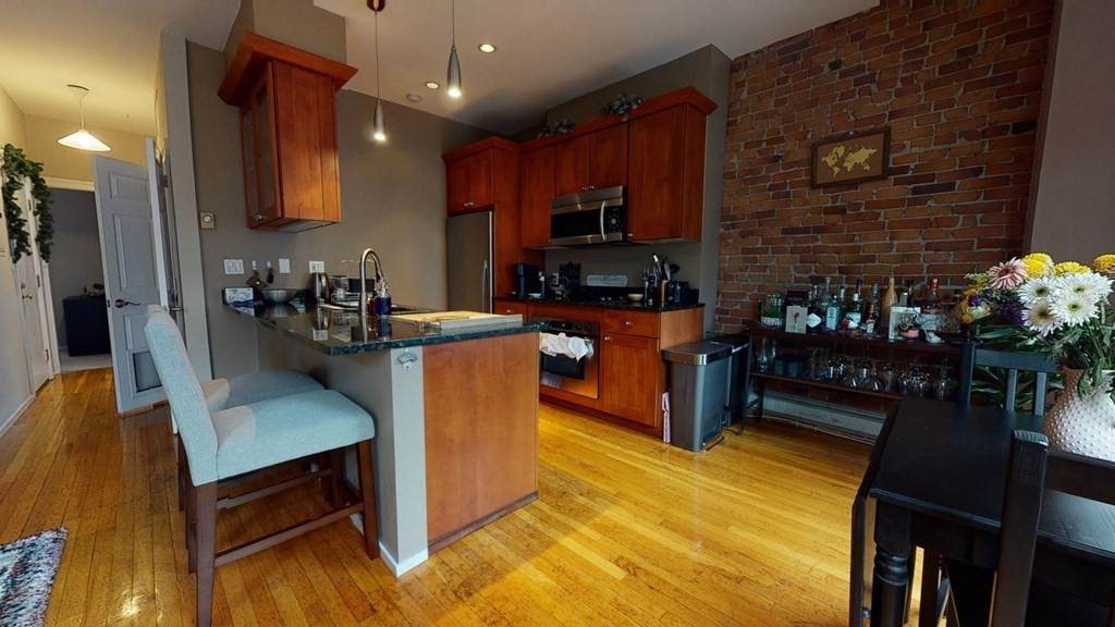 12 Concord Sq - Photo 1