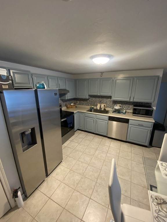 653 Plantation Street - Photo 1