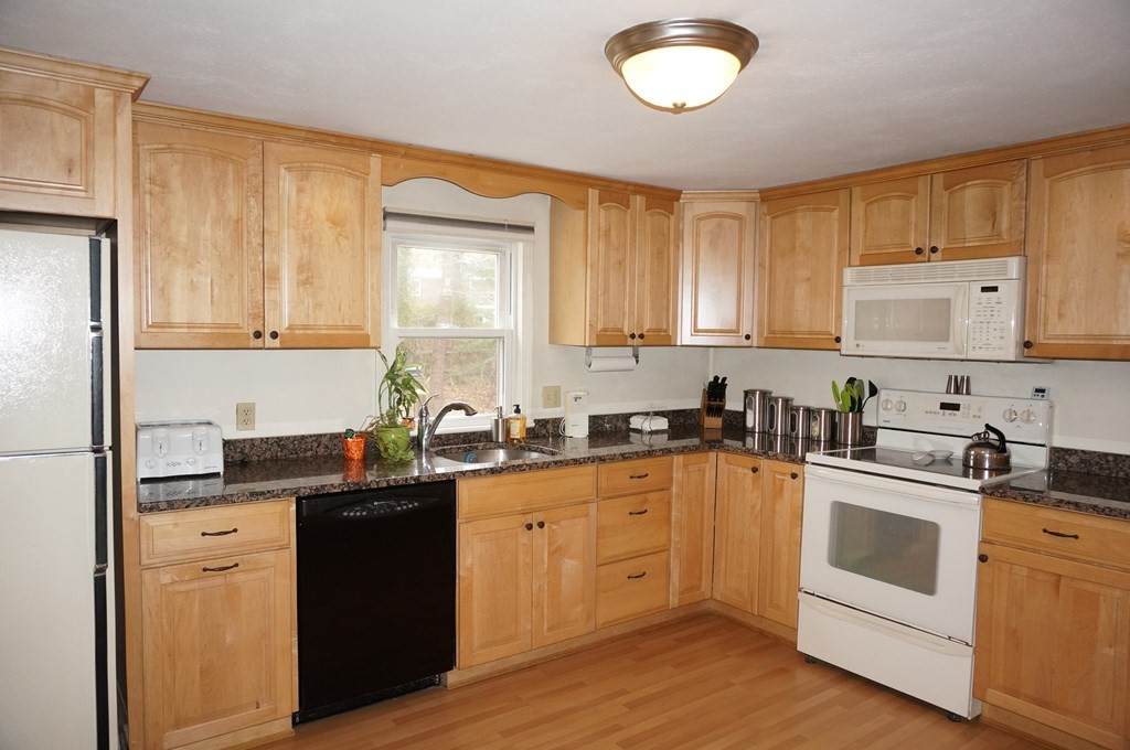 62 Gleneagle Dr - Photo 1