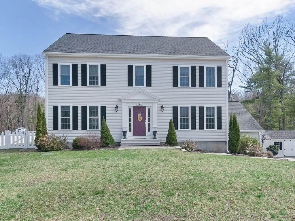 240 Riverlin St - Photo 1
