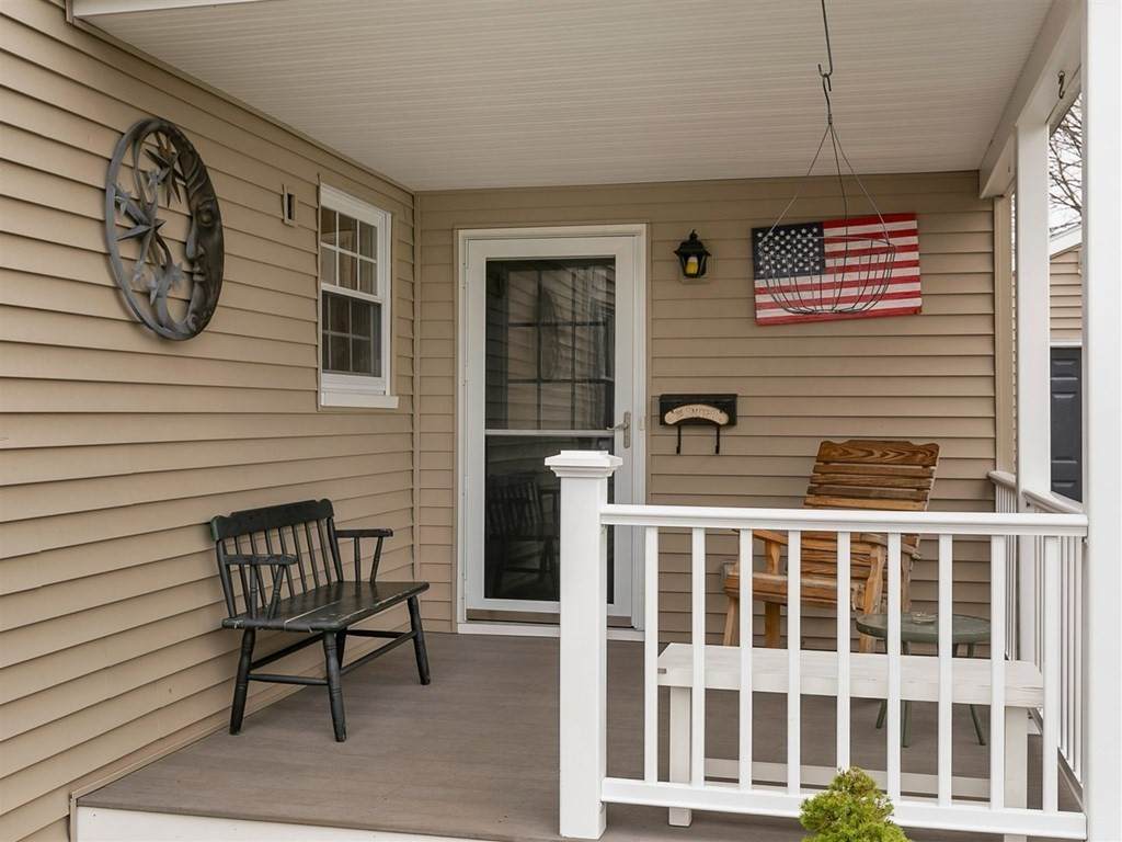 10 Lexington Dr - Photo 1
