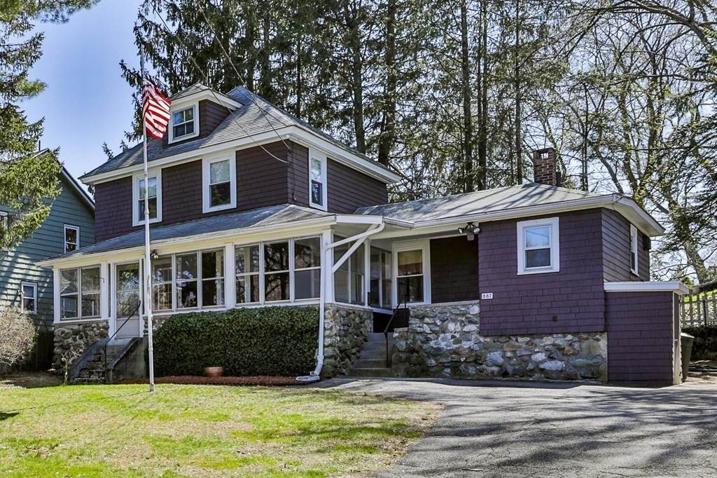 387 Grove St - Photo 1