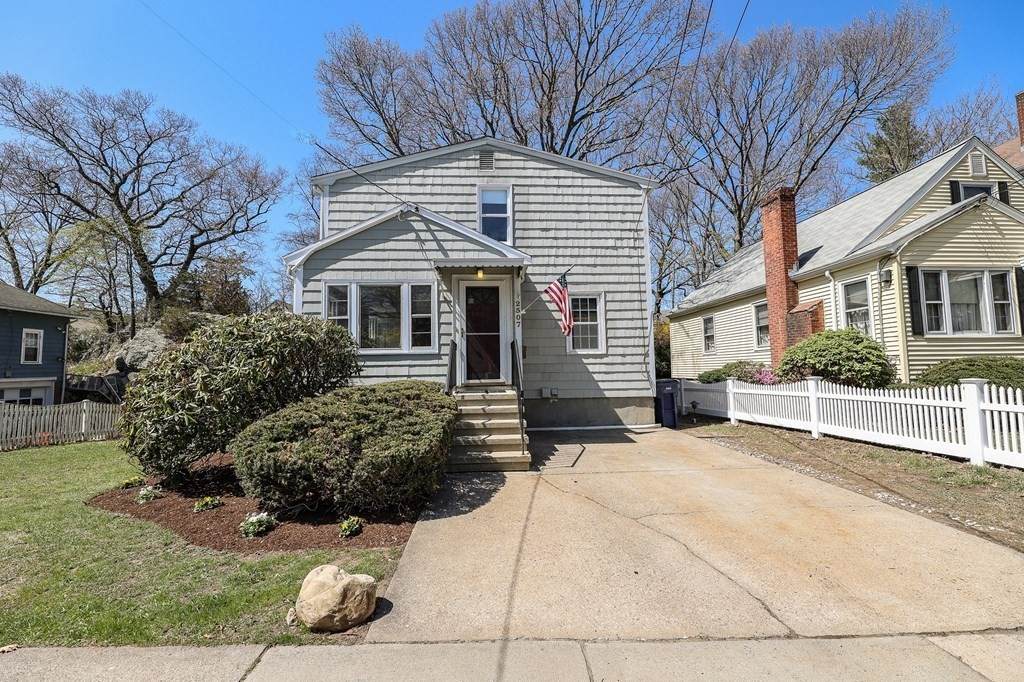 2507 Centre - Photo 1