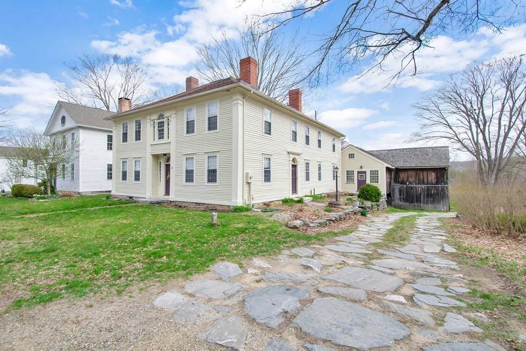 42 Chaplin St - Photo 1