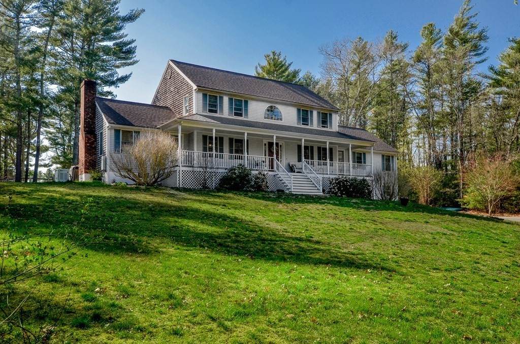 136 Paradise Lane - Photo 1