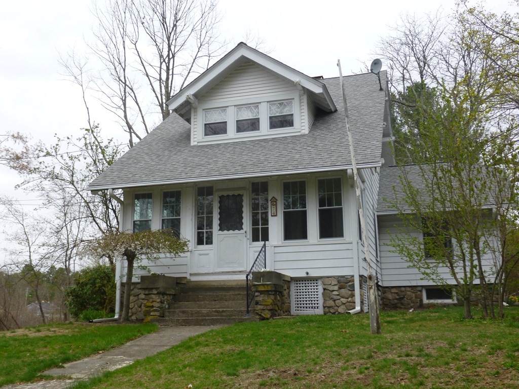74 Henry St - Photo 1