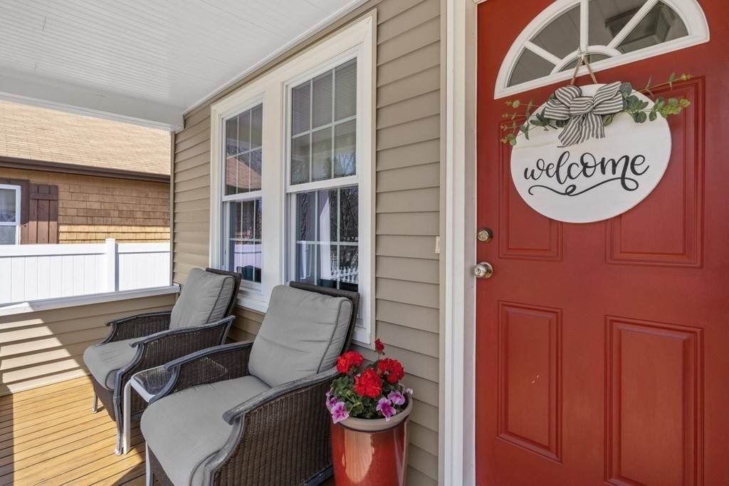 106 Pine St - Photo 1