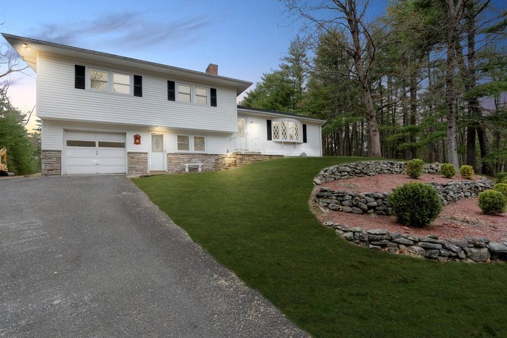 328 Silver St - Photo 1