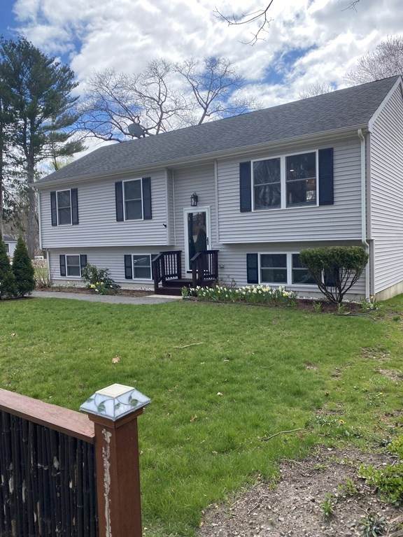 583 Park St - Photo 1