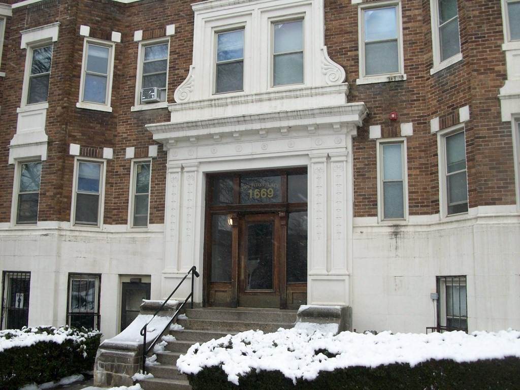 1669 Commonwealth Ave - Photo 1
