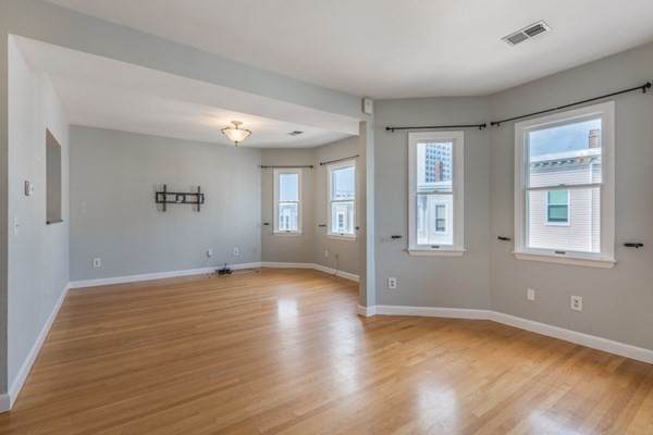8 Sanger St. - Photo 1