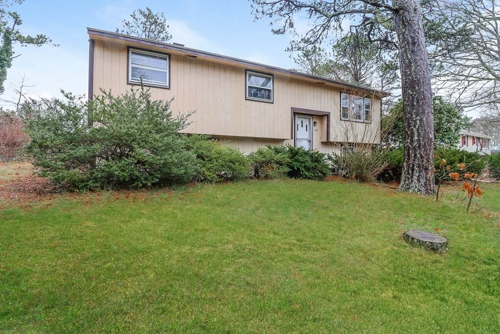 124 Heritage Cir - Photo 1