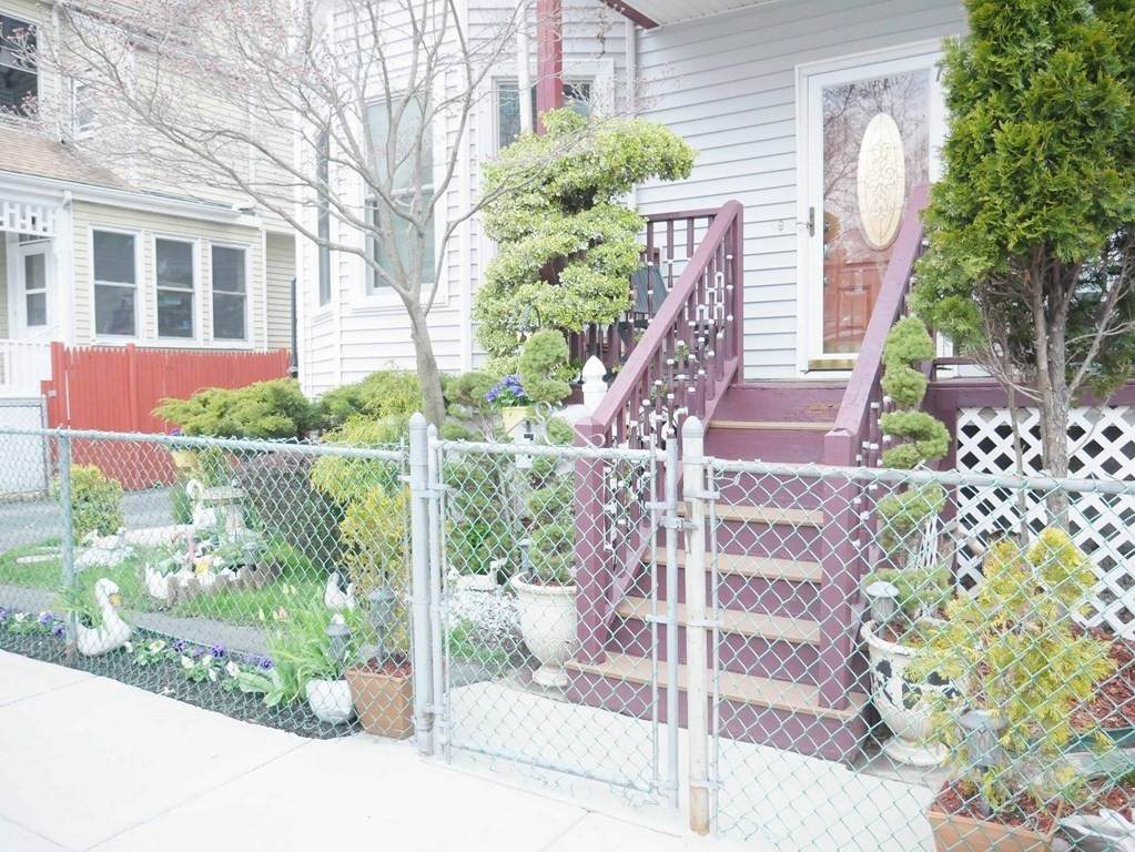 7 Howe St - Photo 1