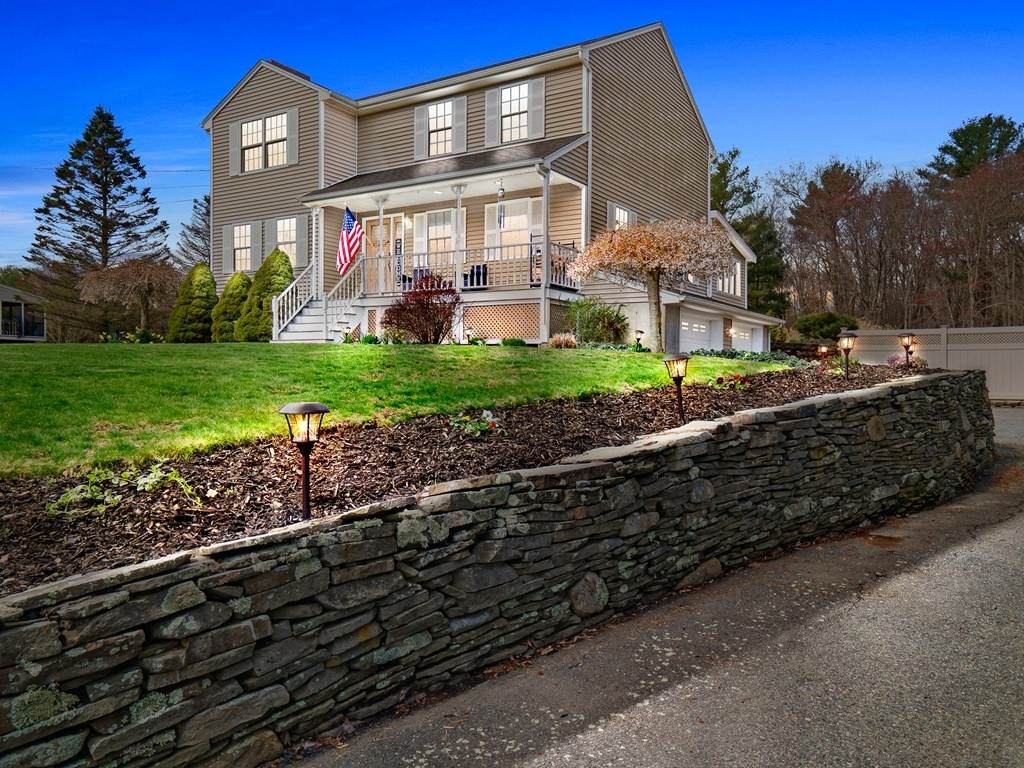 1520 Smith St - Photo 1