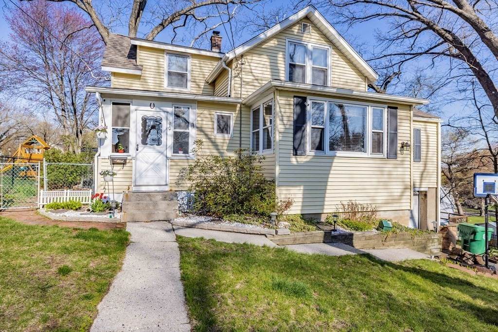 90 Rochester - Photo 1