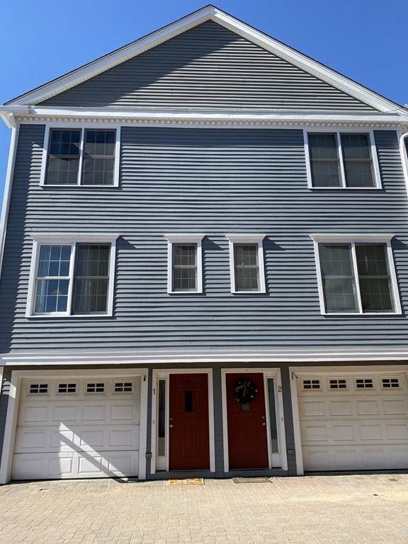 894 Main St - Photo 1