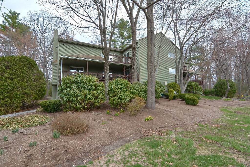 12 Country Club Lane - Photo 1