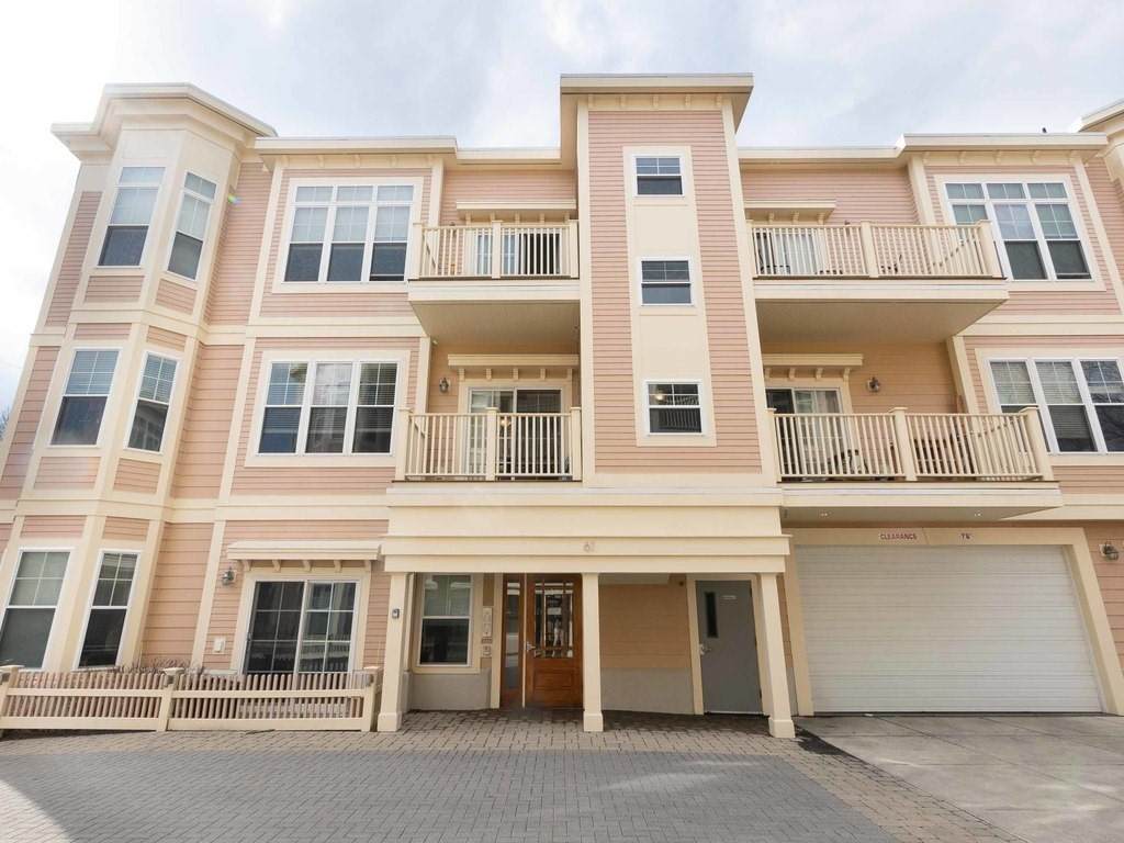 61 Bolton St - Photo 1