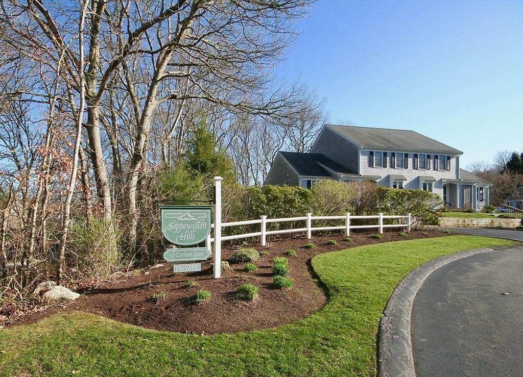 51 Carlson Lane - Photo 1