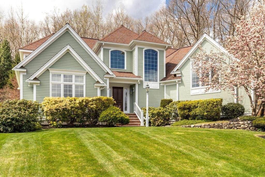 12 Scotland Dr - Photo 1