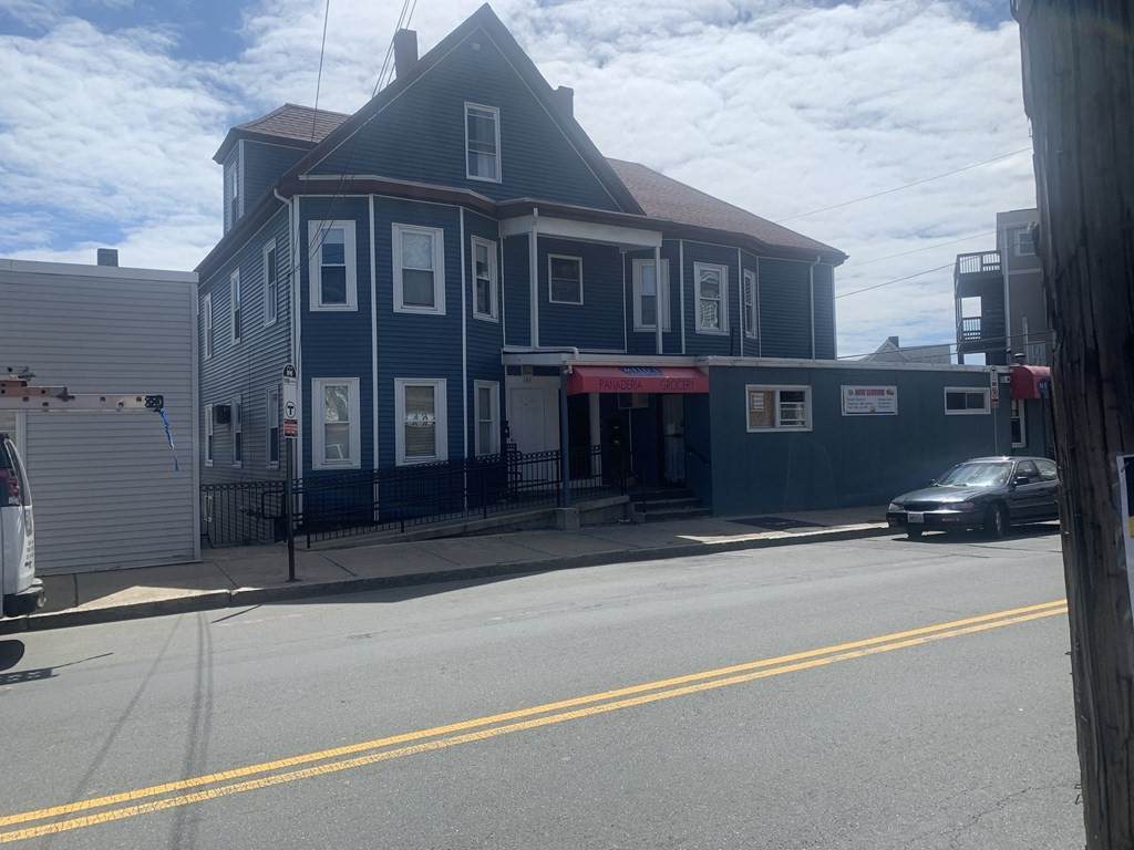 179 Elm St - Photo 1