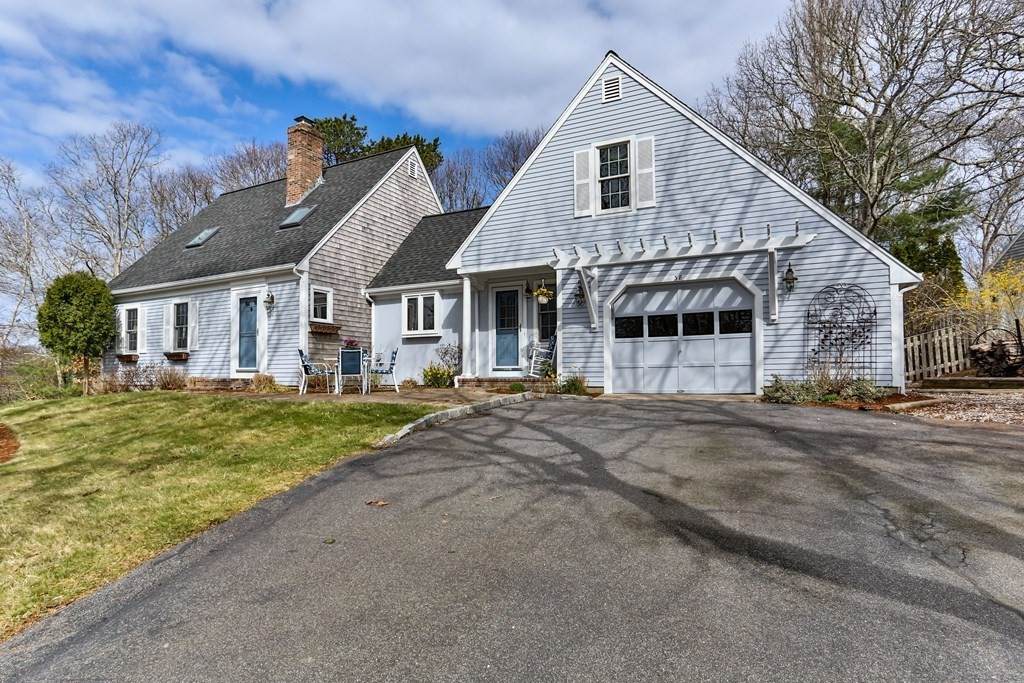 38 Webster St - Photo 1