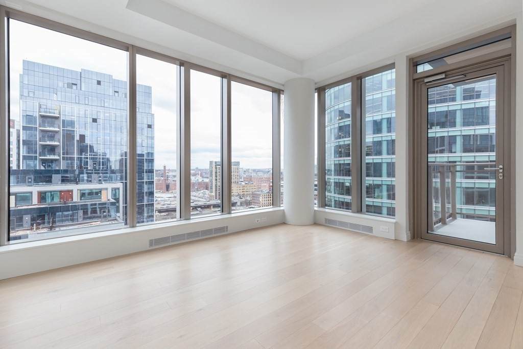 133 Seaport Boulevard - Photo 1