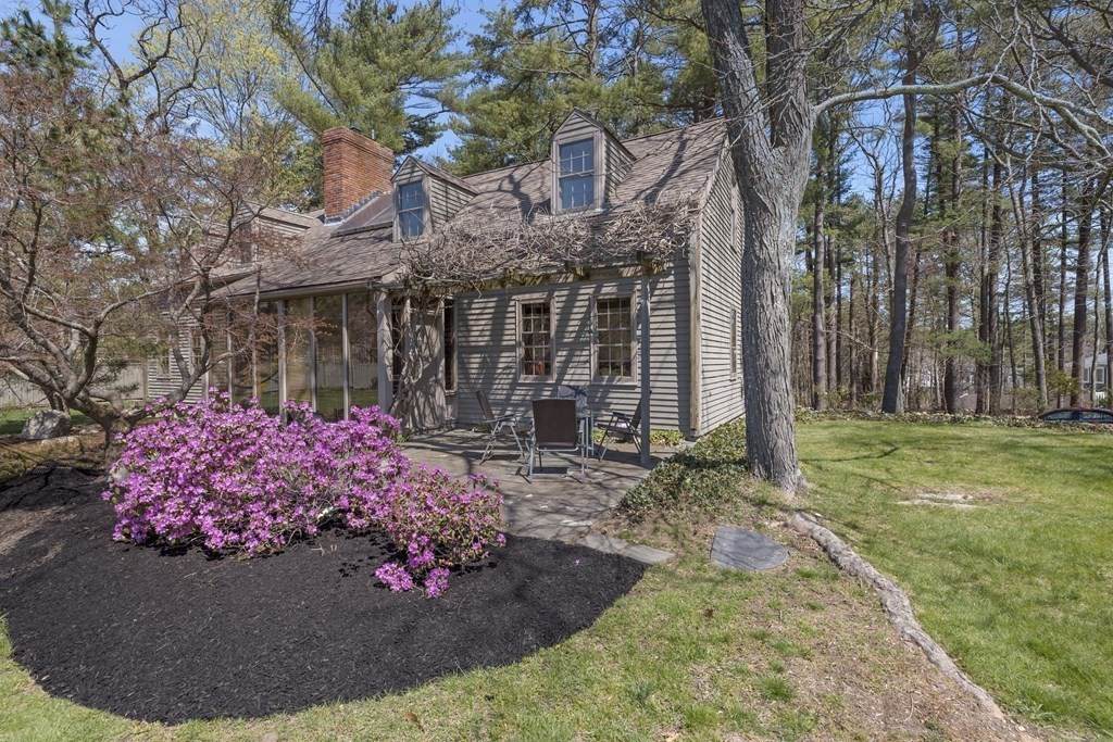 9 Peter Hobart Dr - Photo 1